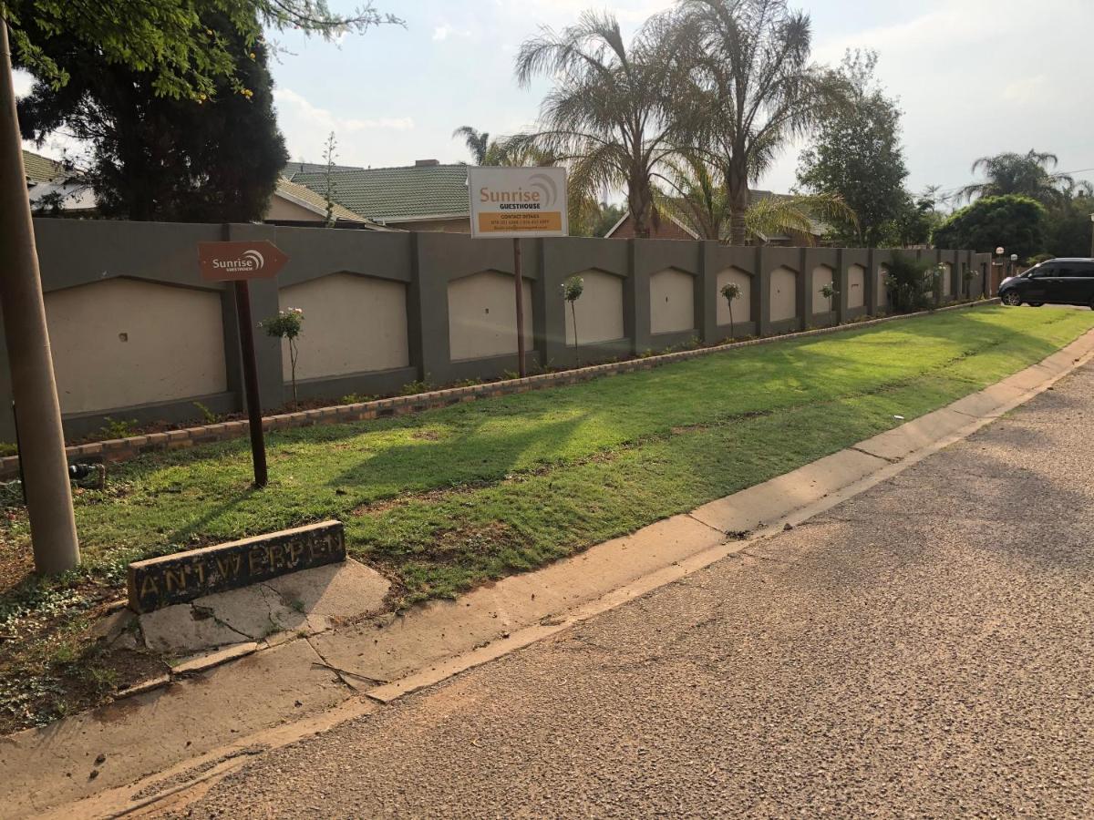 Sunrise Boutique Hotel Witbank Exterior photo