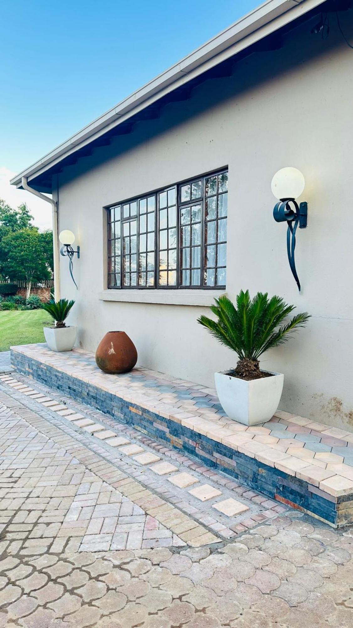 Sunrise Boutique Hotel Witbank Exterior photo